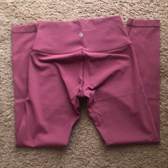Lululemon Wunder Under HR 7/8, Misty Merlot, sz 4 - Picture 3 of 3